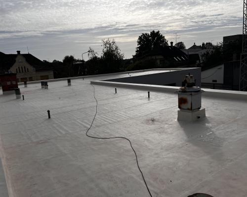 Mentőállomás lapostetőjének felújítása